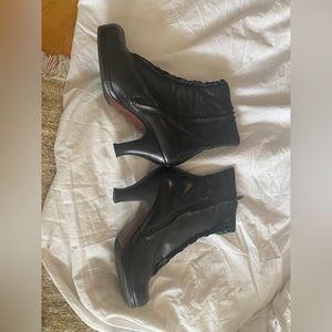 Black booties Chie Mahara